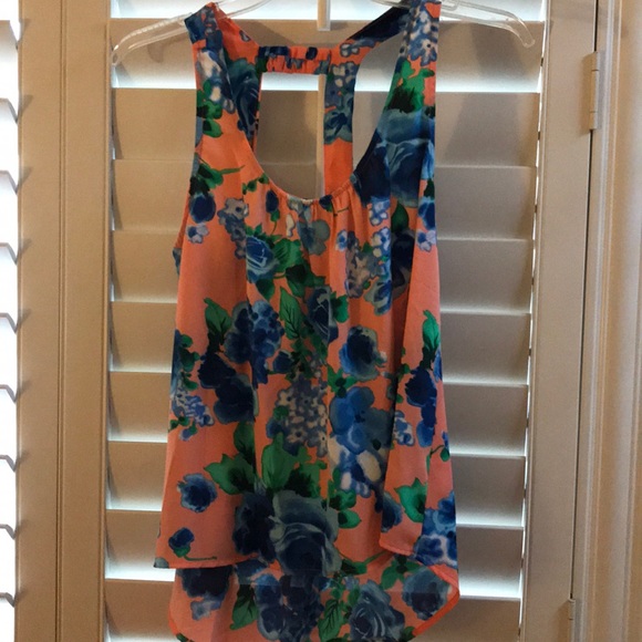 Flower top! New - Picture 2 of 4